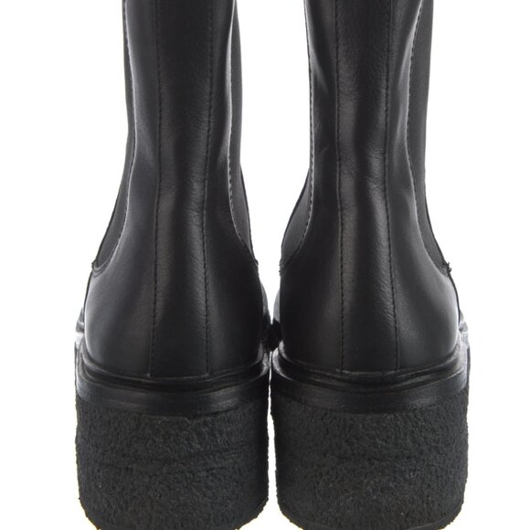 Loeffler Randall - Picture 3 of 3